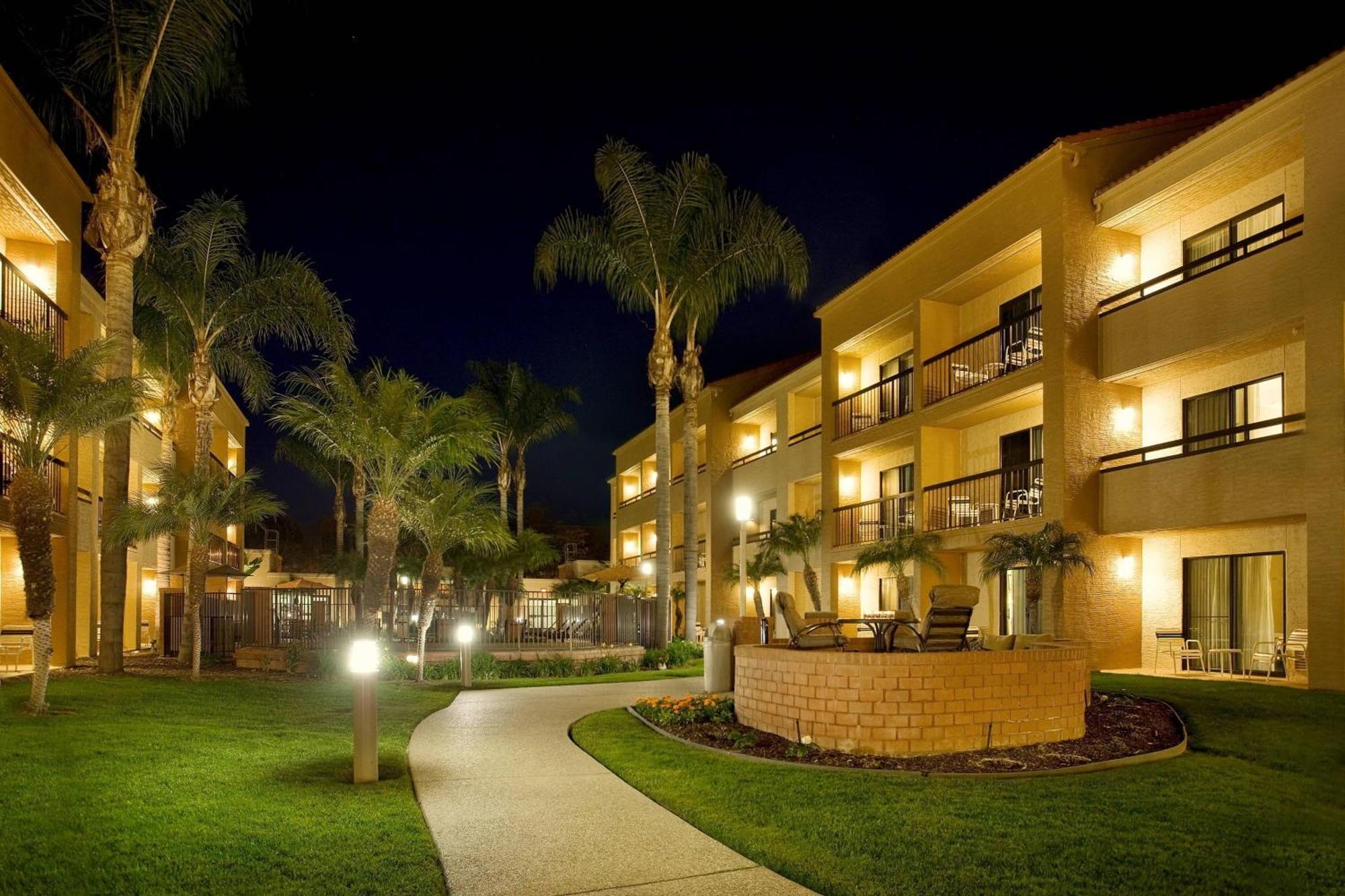 Courtyard By Marriott San Diego Sorrento Valley Екстер'єр фото
