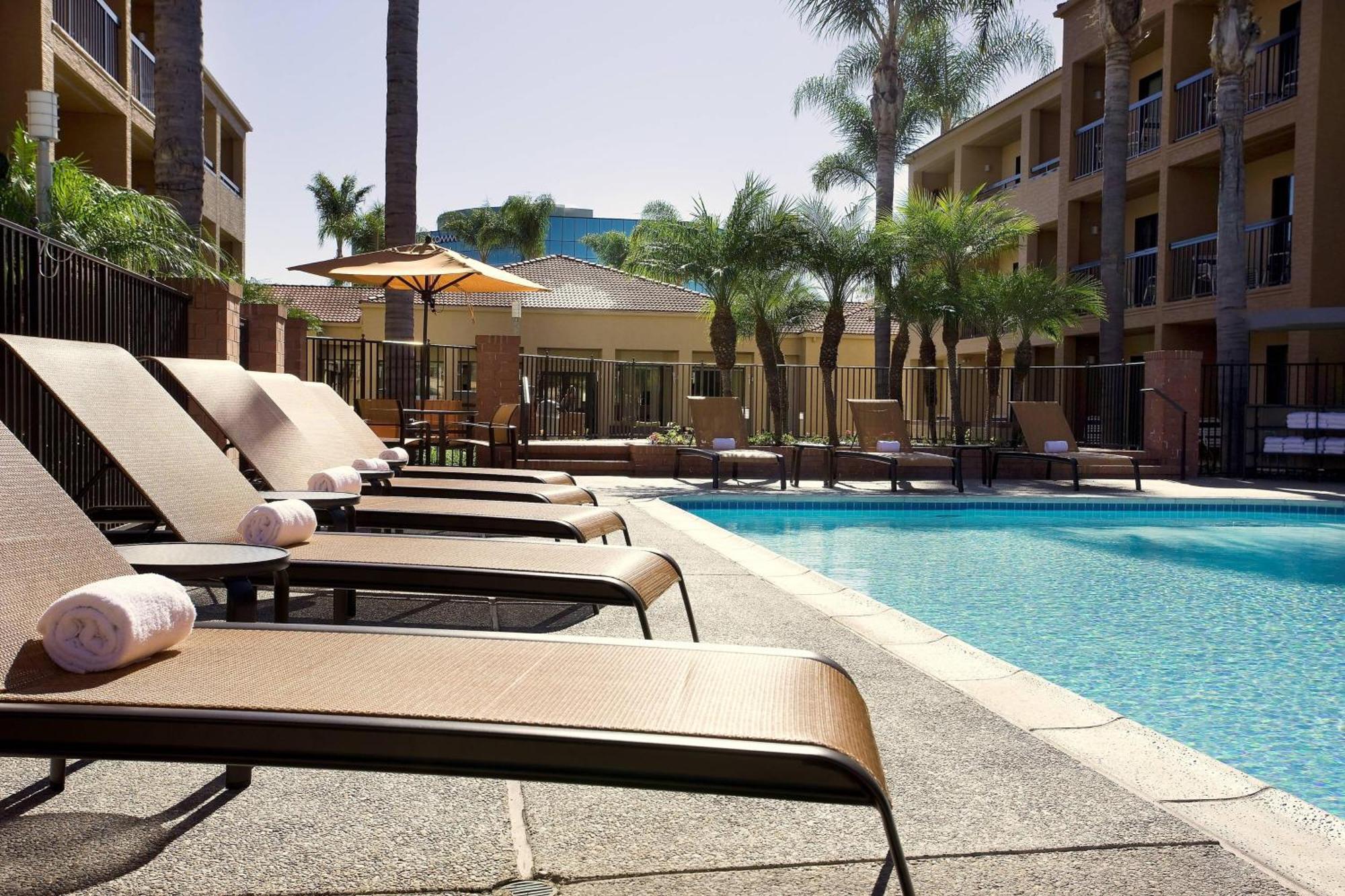Courtyard By Marriott San Diego Sorrento Valley Екстер'єр фото