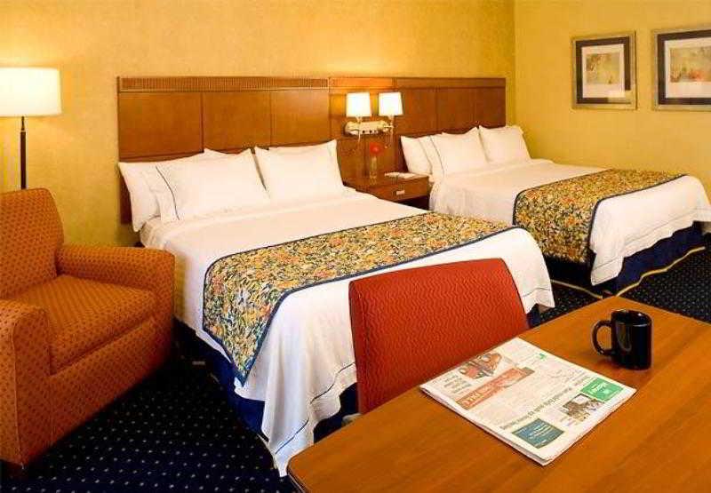 Courtyard By Marriott San Diego Sorrento Valley Номер фото